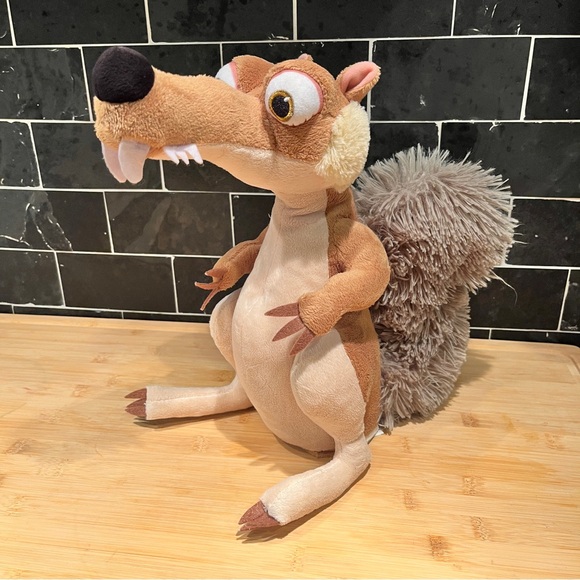 Just Play The Ice Age Adventures of Buck Wild Goin’ Nuts Scrat Plush - Tested - Picture 1 of 12